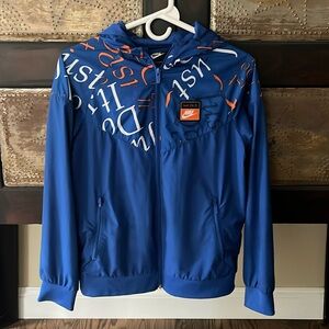 Nike windbreaker